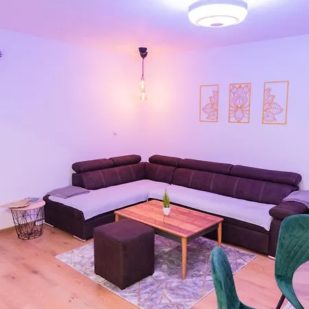 Center Korzo Apartman *